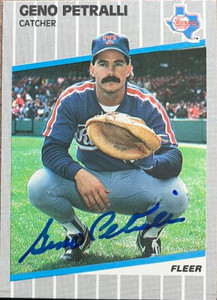 Geno Petralli Autographed 1989 Fleer #530