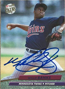 SOLD 149035 Willie Banks Autographed 1992 Fleer Ultra #393