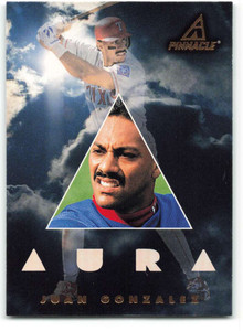 1997 New Pinnacle #195 Juan Gonzalez AURA NM-MT Texas Rangers 