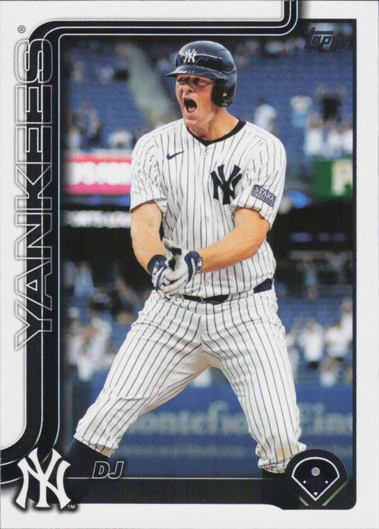 2025 Topps #697 DJ LeMahieu NM-MT  New York Yankees 