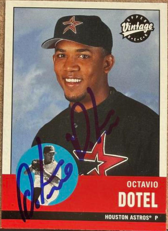 Octavio Dotel Autographed 2001 Upper Deck Vintage #169 Houston Astros Card