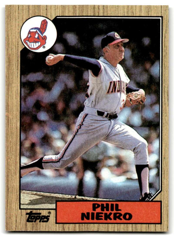 1987 Topps #694 Phil Niekro NM-MT Cleveland Indians 