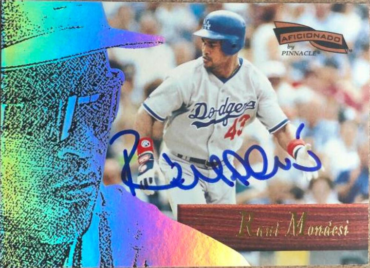 SOLD 118302 Raul Mondesi Autographed 1996 Pinnacle Aficionado #129