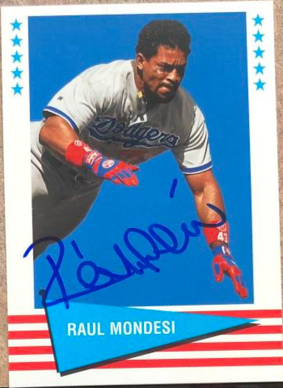 Raul Mondesi Autographed 1999 Fleer Tradition Vintage '61 #19