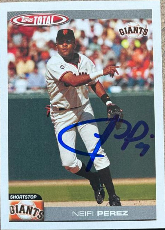 Neifi Perez Autographed 2004 Topps Total #77