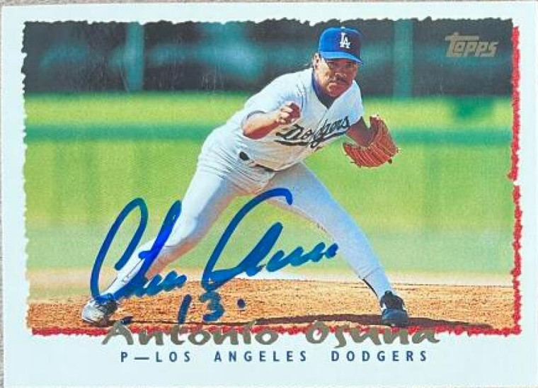 Antonio Osuna Autographed 1995 Topps Traded & Rookies #111T