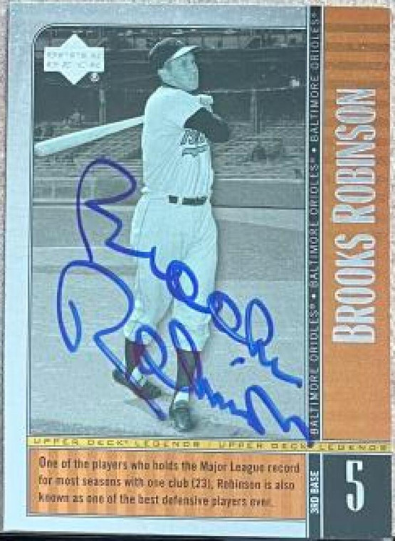 Brooks Robinson Autographed 2000 Upper Deck Legends #49