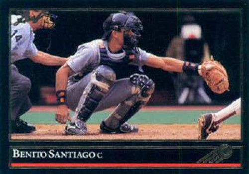 1989 Donruss #205 Benito Santiago NM-MT San Diego Padres - Under the Radar  Sports