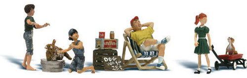 Woodland Scenics HO Scale Scenic Accents Figures/People Set Dog Wash