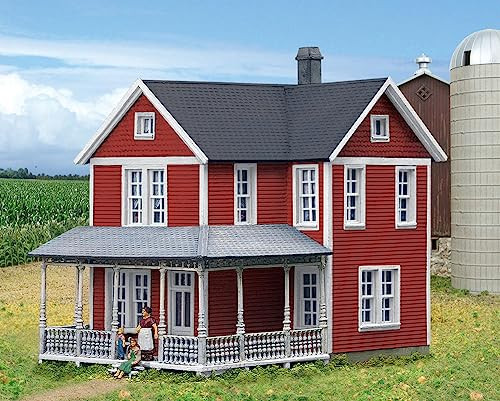 Walthers Cornerstone HO Scale Building/Structure Kit Cottage Grove Farm House