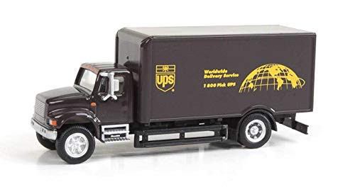 Walthers HO Scale International 4900 Single-Axle Box Van UPS (Bow Tie Shield)