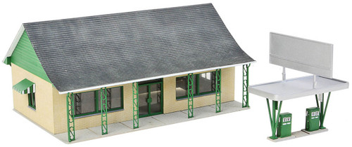 Walthers Cornerstone HO Scale Building/Structure Kit Country Store/Gas Station