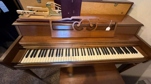 Used Wurlitzer Spinet Upright Piano