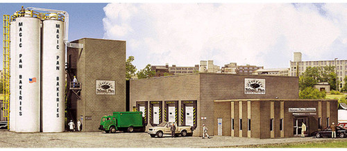 Walthers Cornerstone HO Scale Building/Structure Kit Magic Pan Bakeries