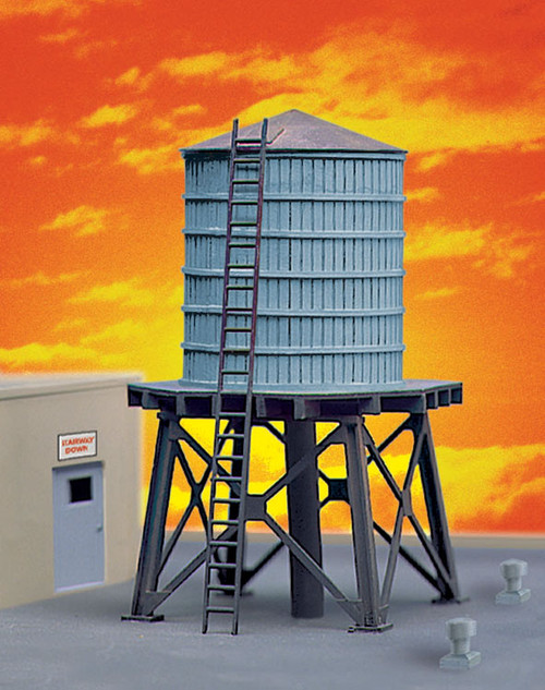Walthers Cornerstone HO Scale Building/Structure Kit Wooden Water Tank (3-Pack)
