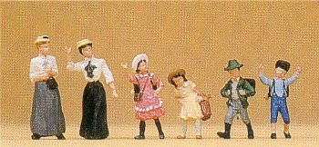 Preiser HO Scale Model Figure/People Set - 1900s Women And Children 6-Pack