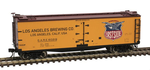 Atlas HO Scale 40' Wood Reefer (Beer Brand) Eastside #60219 (Yellow/Brown)