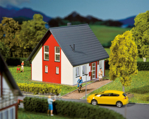 Faller HO Scale Building/Structure Kit Single-Story Home/Red Brick/White