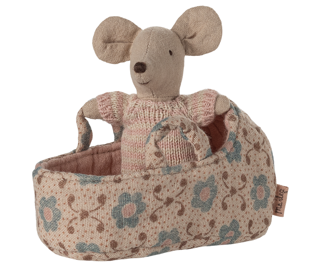 Baby Mouse In Carry Cot - Rose