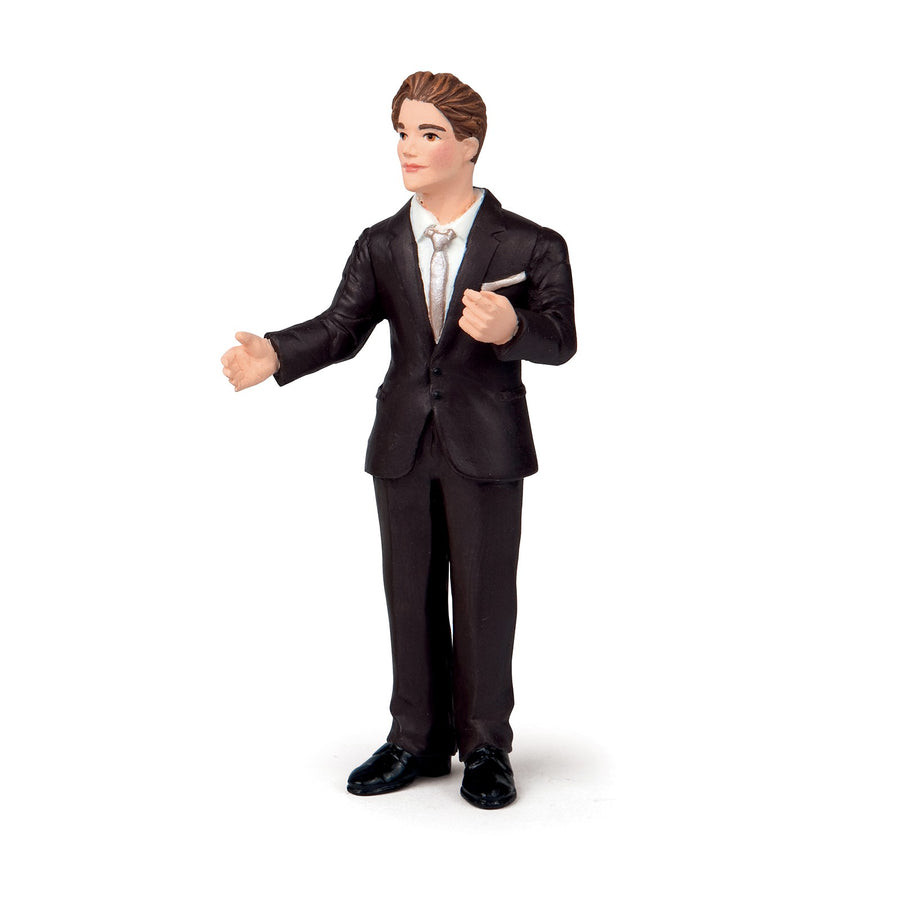 Groom In Suit - Papo