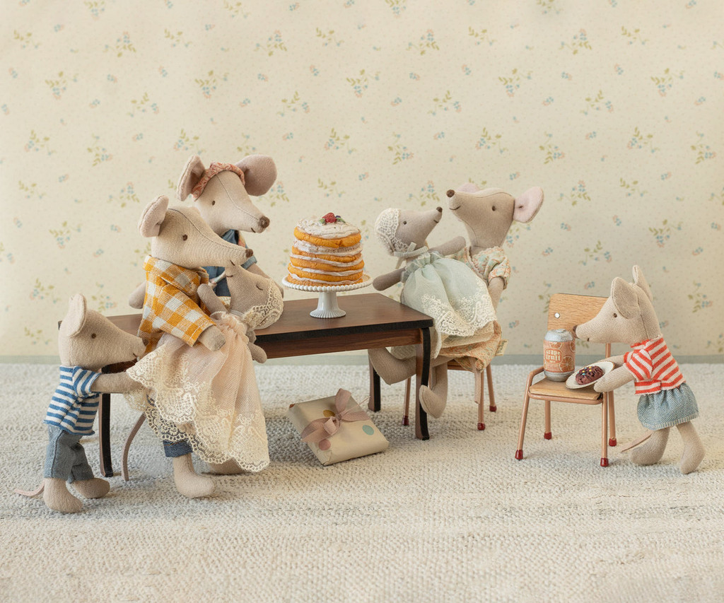Baby Mouse In Gown - Powder