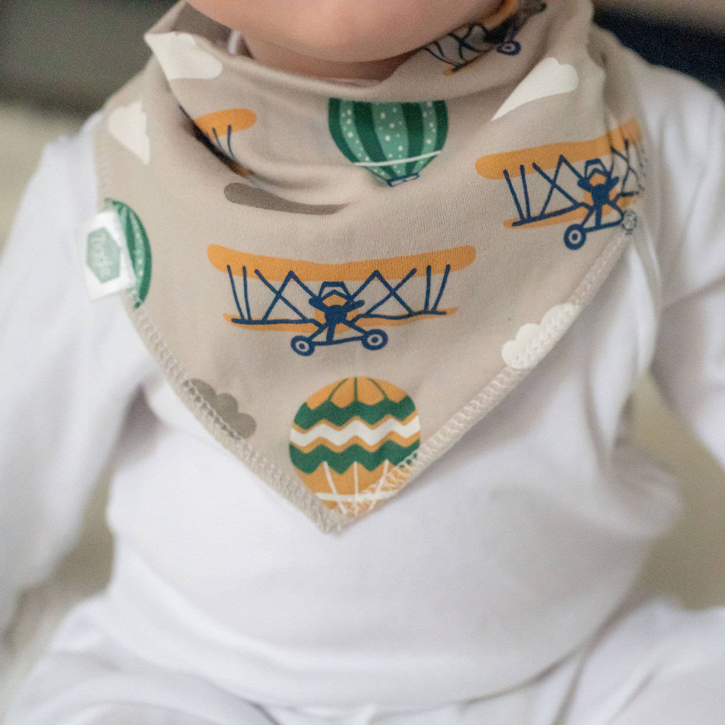 Vroom Dribble Bib Set