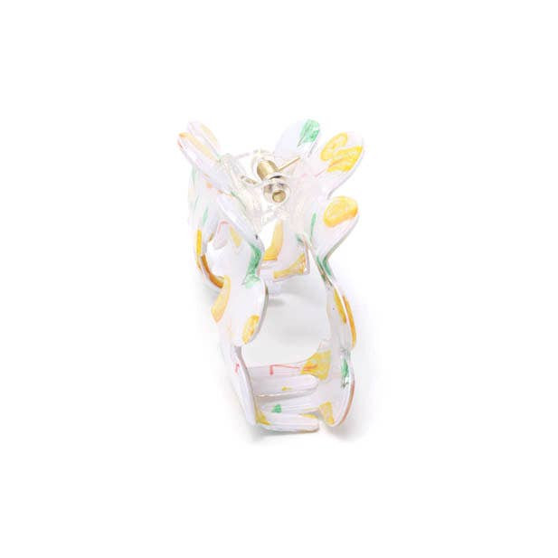 Wavy and Zigzag Edged White Clamp Lemon Print