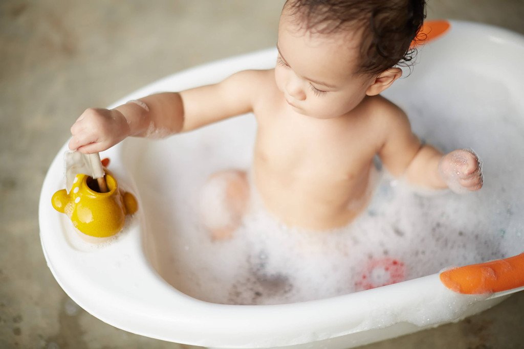 Submarine Sustainable Wooden Bath Toy