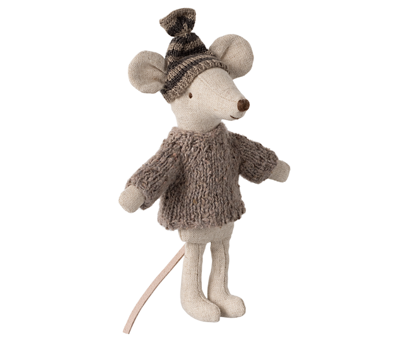 Knitted Sweater & Hat - Big Brother Mouse