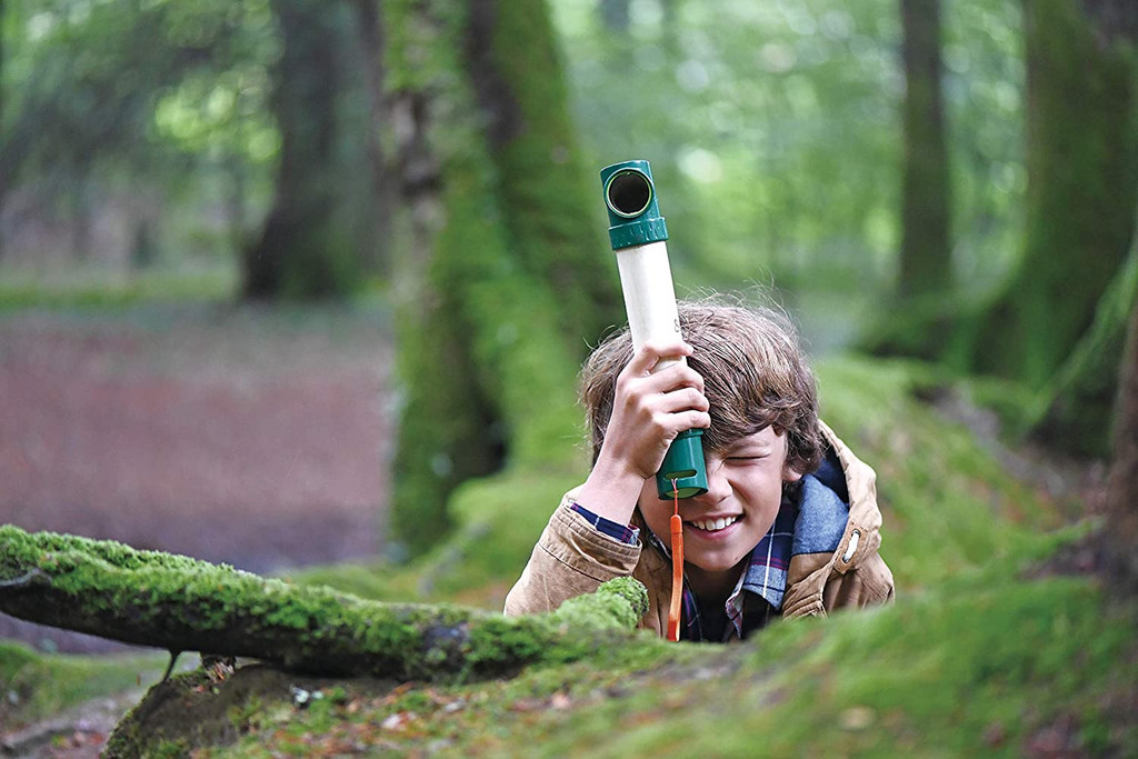 Hide-and-Seek Periscope