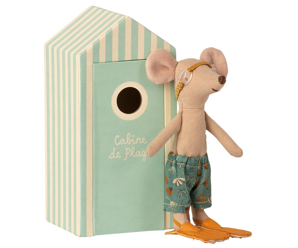 Beach Mice - Big Brother In Cabin de Plage