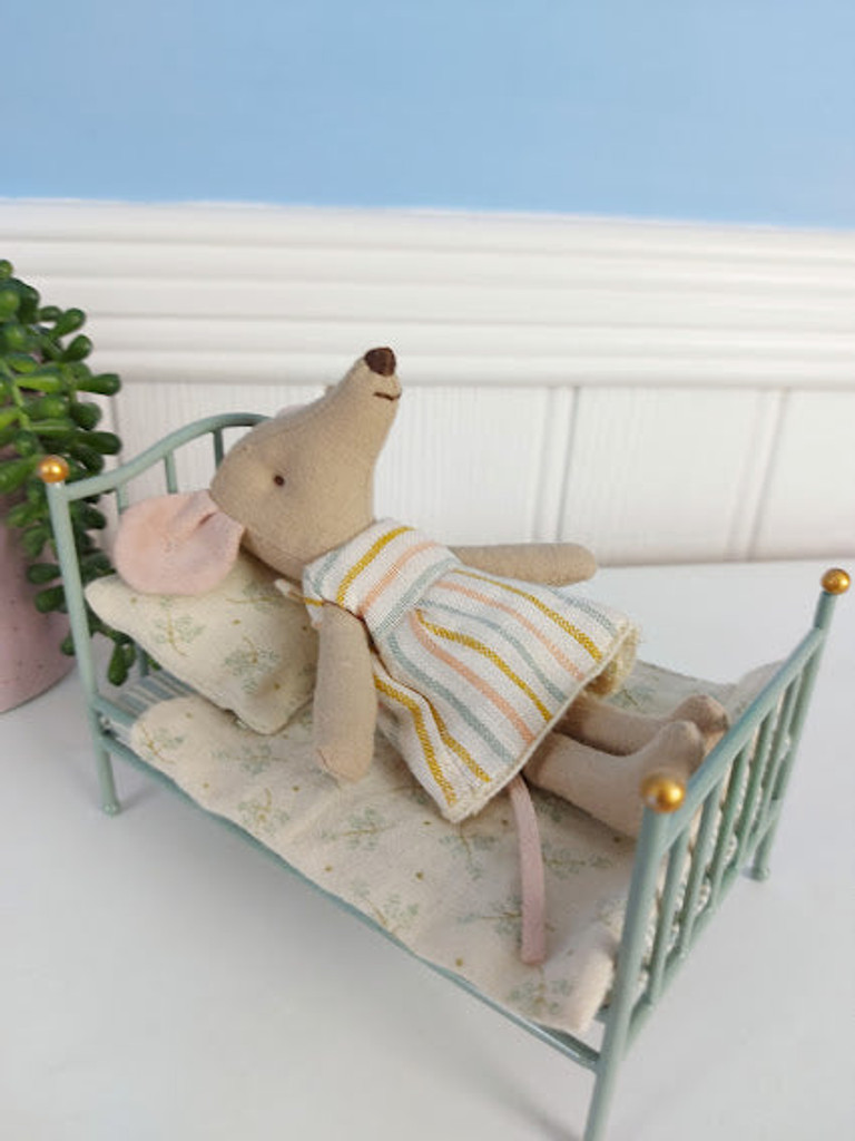 Maileg Vintage Bed For Mouse - Mint