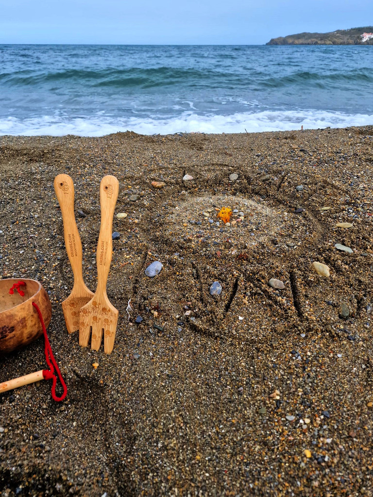 Beach Creativity Kit with Coconut Bucket