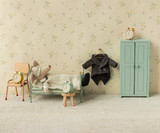 Vintage Bed For Mouse - Mint