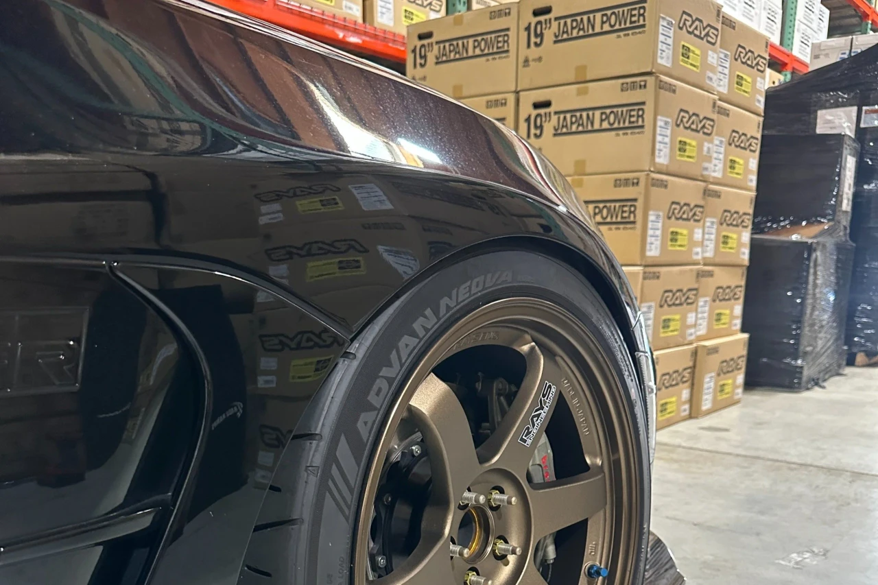 Volk Racing TE37SL 5x114.3 18x10.5 +22 HYPER | ThreePiece.us