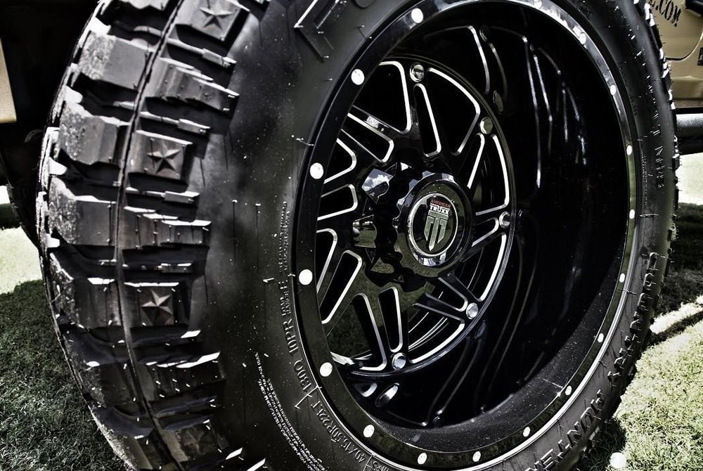 タイヤ・ホイール American Truxx AT165 WARRIOR 20inch American Truxx Warrior AT165 5x127 20x10-24 | ThreePiece.us