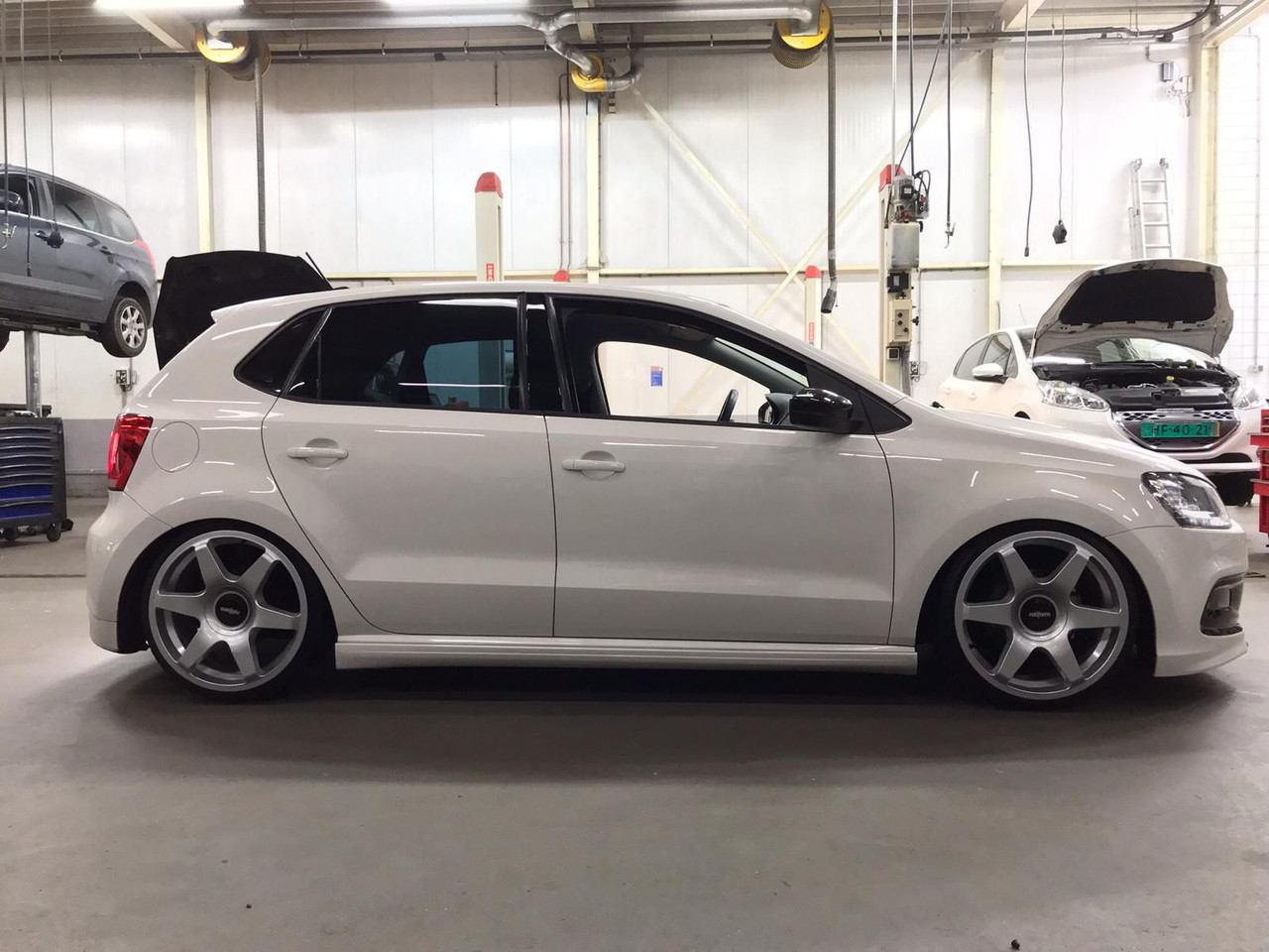 Rotiform 1PC R114 SIX BLANK 18X8.5 +45 GLOSS | ThreePiece.us