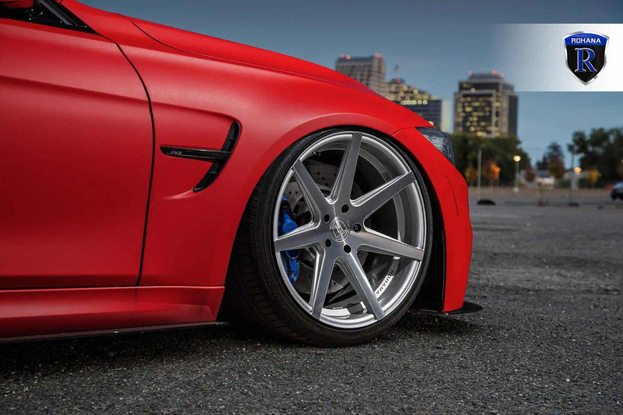 溝有タイヤ BMW 5シリーズ、7シリーズ！ROHANA RC7 20インチ