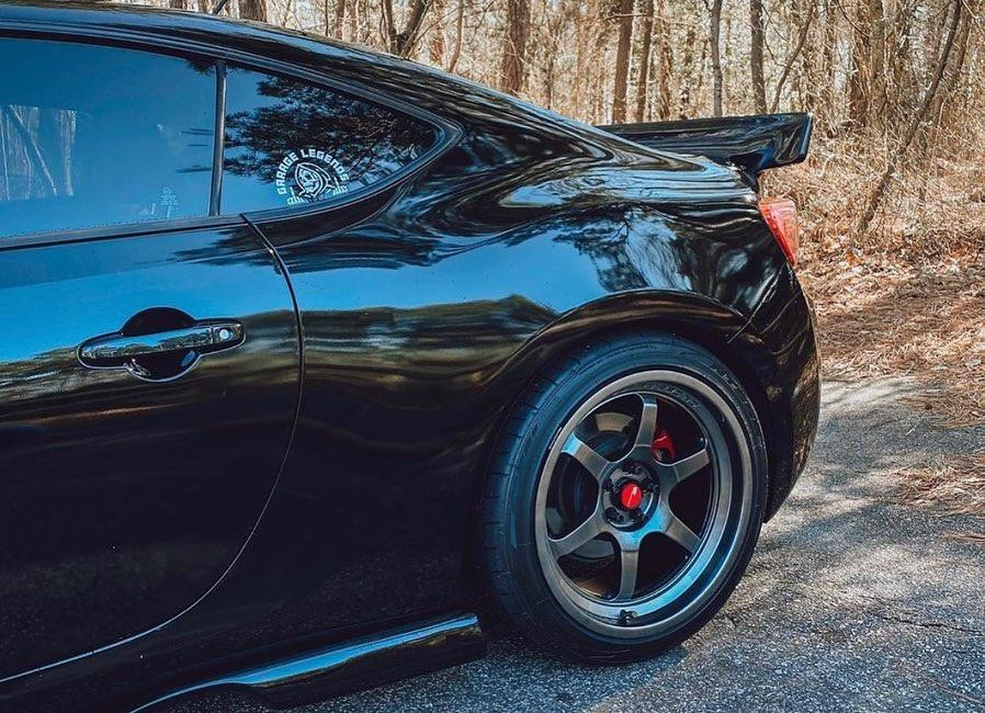 Aodhan AH08 5x100 18x8.5+35 Hyper Black | ThreePiece.us