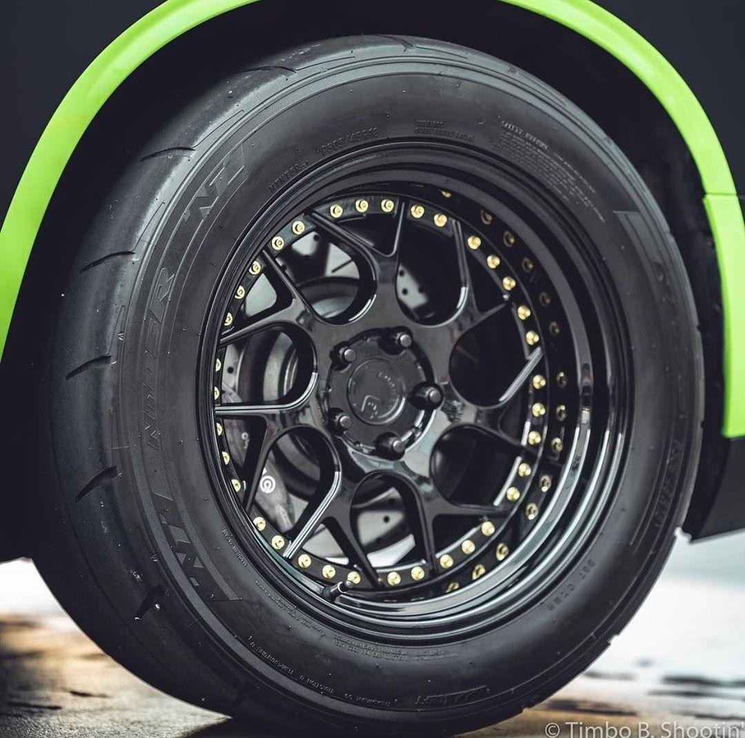 Aodhan DS01 5x100 18x9.5+35 Gloss Black W | ThreePiece.us