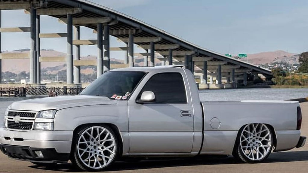 Strada Buca 6x139.7 26x10 +26 Gloss Black | ThreePiece.us