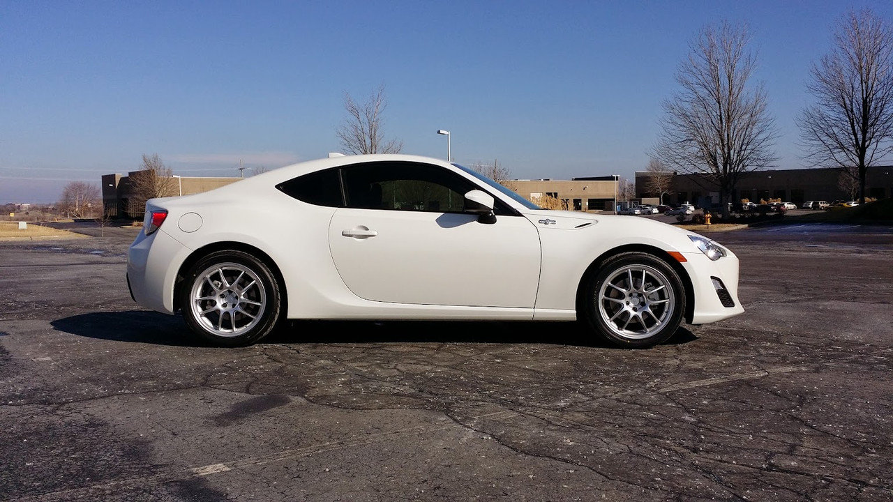 Enkei PF01 5x114.3 17x8+50 Silver Wheels | ThreePiece.us