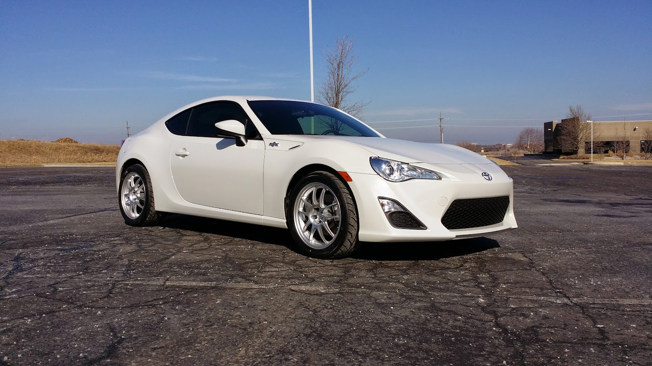 Enkei PF01 5x114.3 18x8.5+48 Silver Wheels | ThreePiece.us