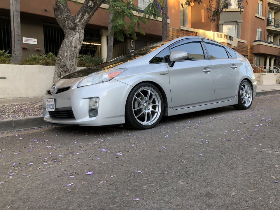 Enkei PF01A 5x114.3 18x8+40 Silver Wheels | ThreePiece.us