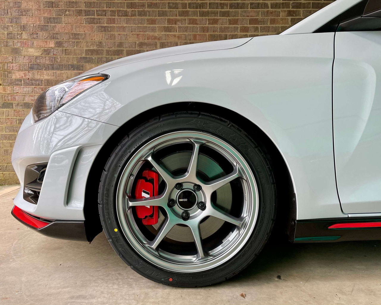 Enkei TS-7 5x114.3 18x8.5+45 Gloss Black | ThreePiece.us