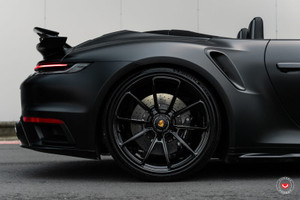 VOSSEN CHAMPION RS92 CENTERLOCK 20x9 +42 GLOSS BLACK (991.2 GT3RS - Front)