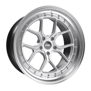 ESR Wheels CS SERIES CS2 5x100 18x9.5 +35 Hyper Silver