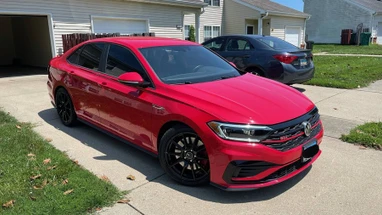 Volkswagen Jetta Wheel Fitment: 18" & 19" on 5x112