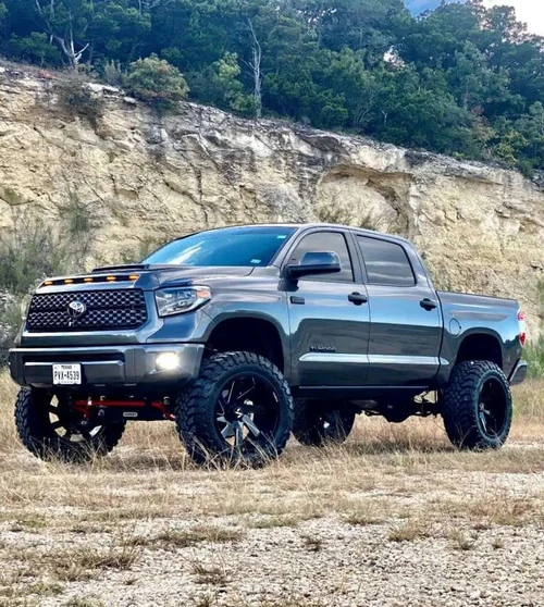 Can You Run 22s on a Toyota Tundra? (2007-2021)