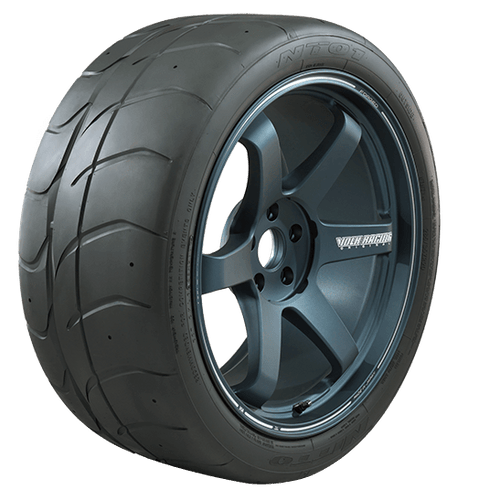 Nitto NIT NT01 245/40ZR18